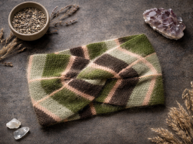 Rosa Angora-Ohrwärmer - Handgestricktes Stirnband für den Winter