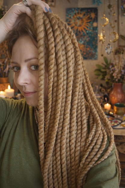 Warme hellbraune Twist Extensions – Havana Twist Mambo, leichte synthetische Twists