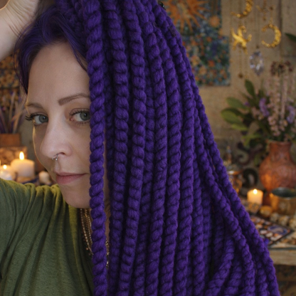 Dunkellila Twist Extensions – Havana Twist Mambo, leichte synthetische Twists