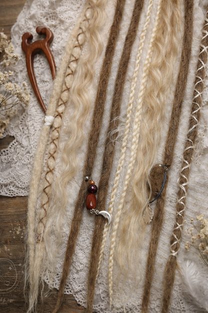 Blonde Melierte Clip-In Fake Dreads – Handgemachte Synthetische Dreadlock-Extensions