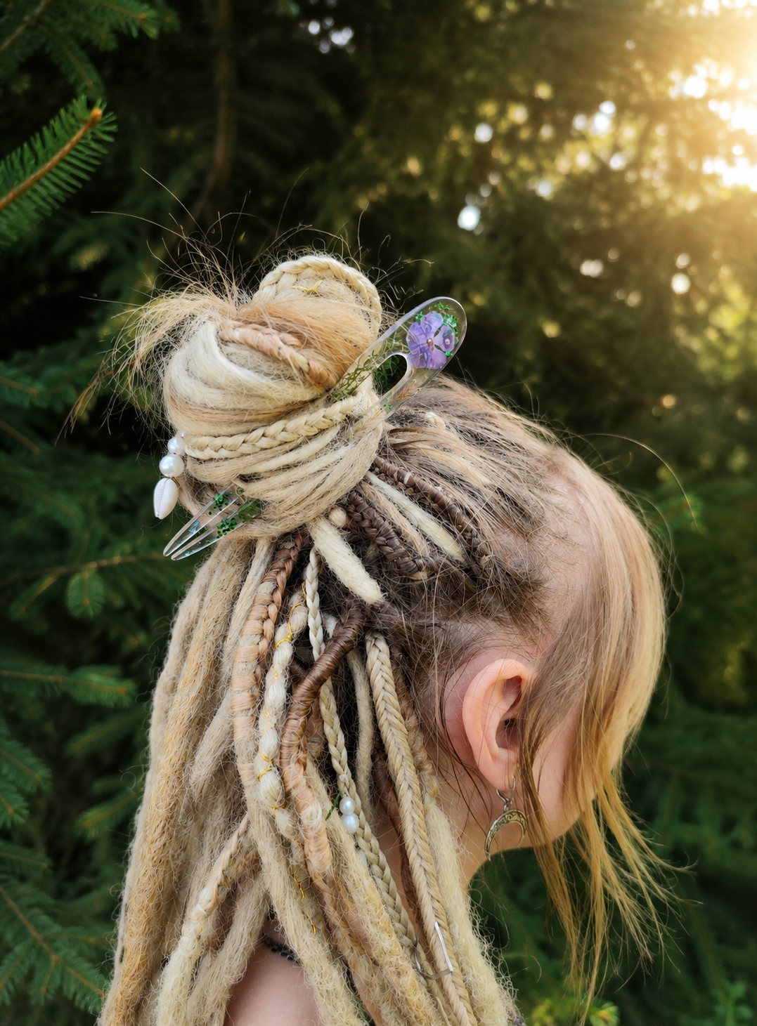 Epoxy Resin Hair Fork with Real Phlox Flower – Botanical Bun Holder for Dreads