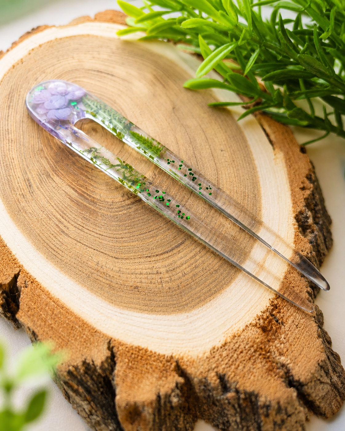 Epoxy Resin Hair Fork with Real Phlox Flower – Botanical Bun Holder for Dreads