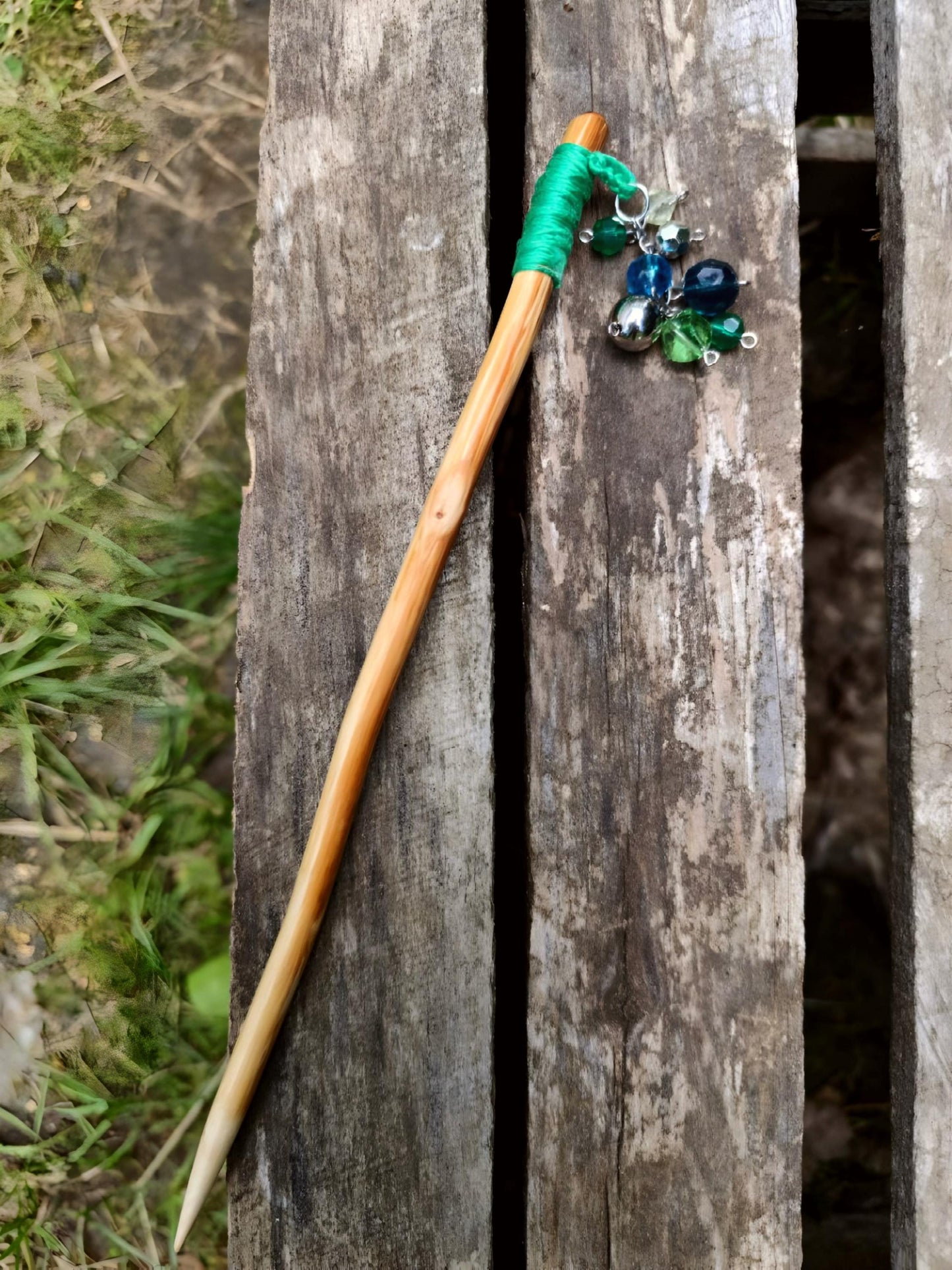 Stunning Green Hair Stick for Boho Babes - Ideal Gift for Hair Styling Fans