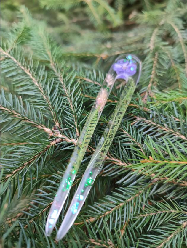 Epoxy Resin Hair Fork with Phlox Flower - Terrarium Jewelry for Mom