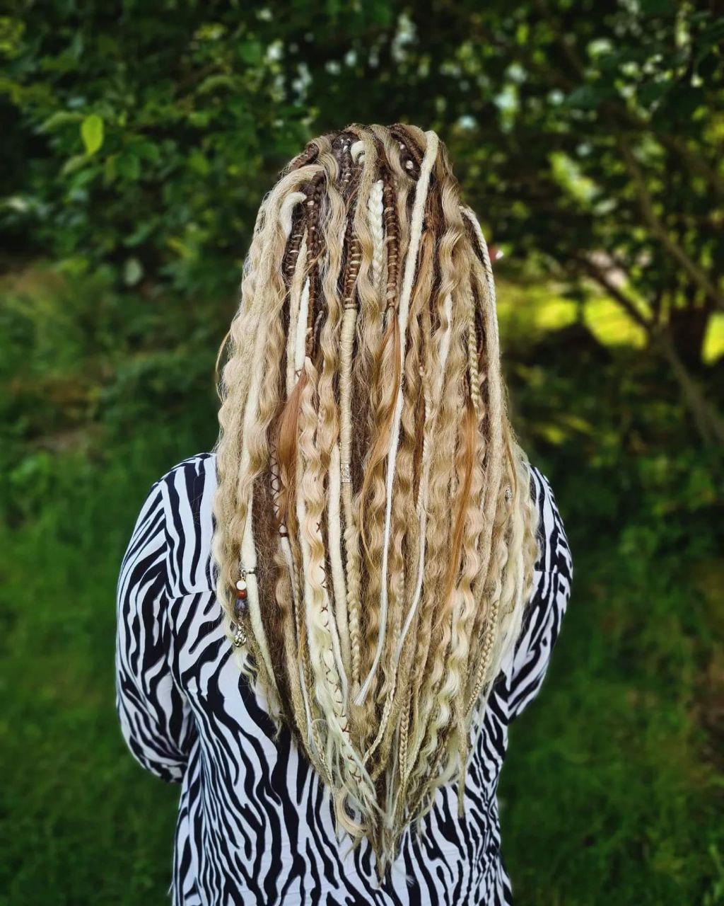 Boho Chic Dirty Blond and Dark blond Double Ended Synthetic Dreads - Versatile Dreadlock Extensions with loose curls