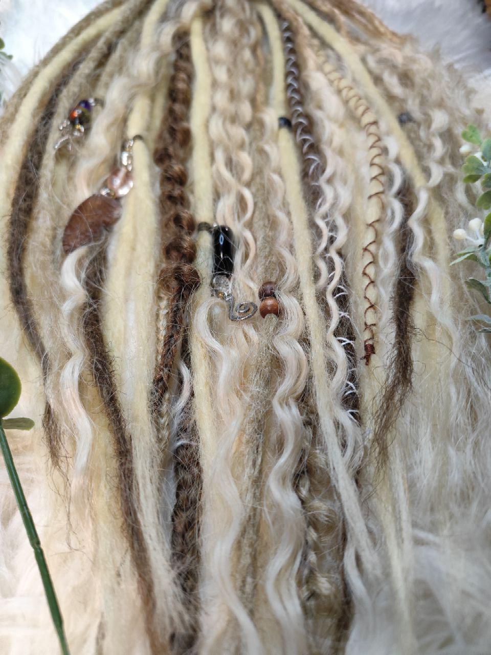 Boho Chic Wheat Blonde, Sendy & Dark Blond Double Ended Synthetic Dreads