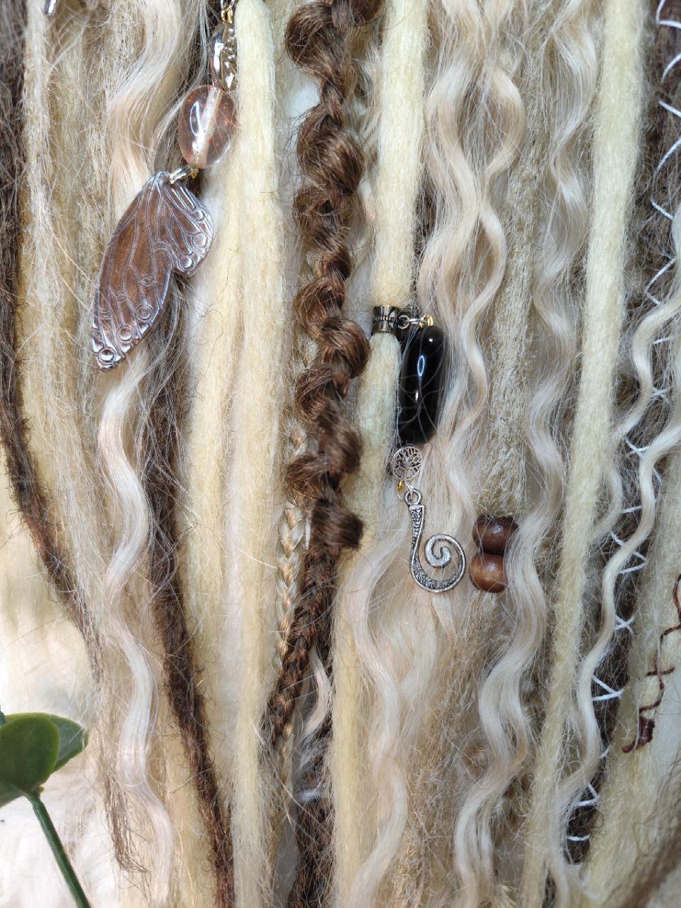 Boho Chic Wheat Blonde, Sendy & Dark Blond Double Ended Synthetic Dreads