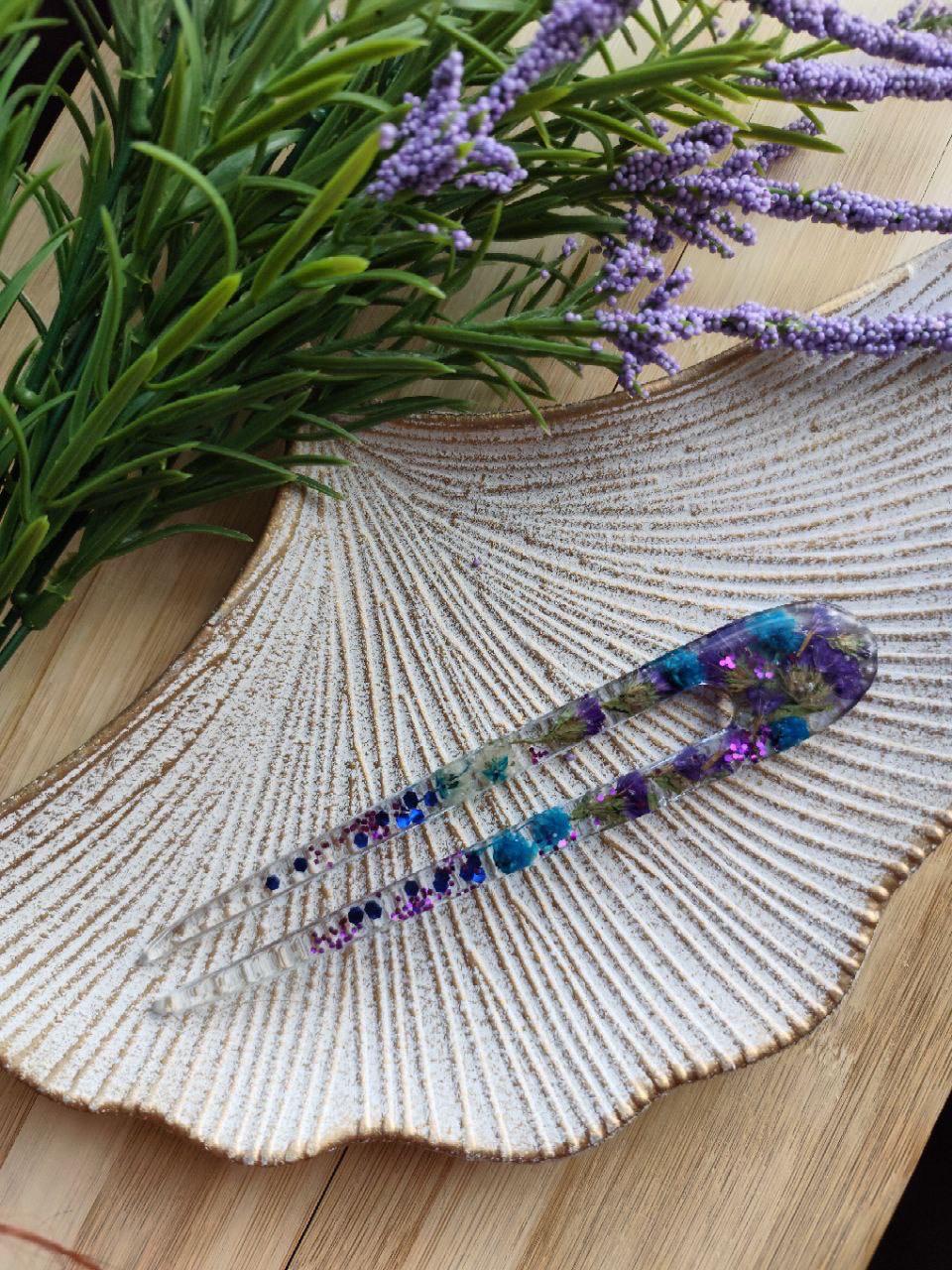 Epoxy Resin Hair Fork with Real Dried Flowers - Terrarium Jewelry for Mom