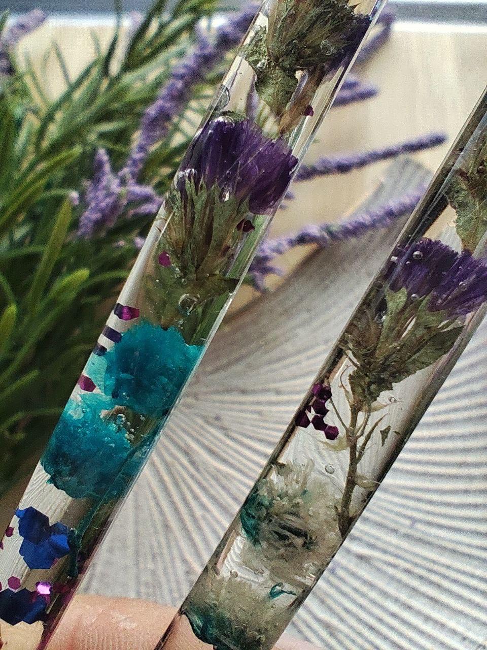 Epoxy Resin Hair Fork with Real Dried Flowers - Terrarium Jewelry for Mom