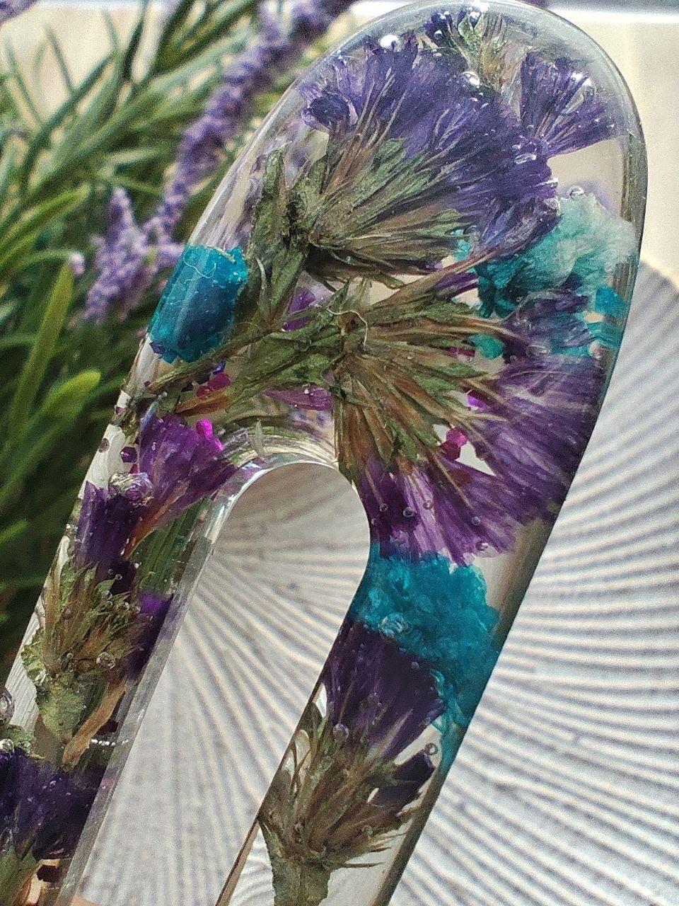 Epoxy Resin Hair Fork with Real Dried Flowers - Terrarium Jewelry for Mom