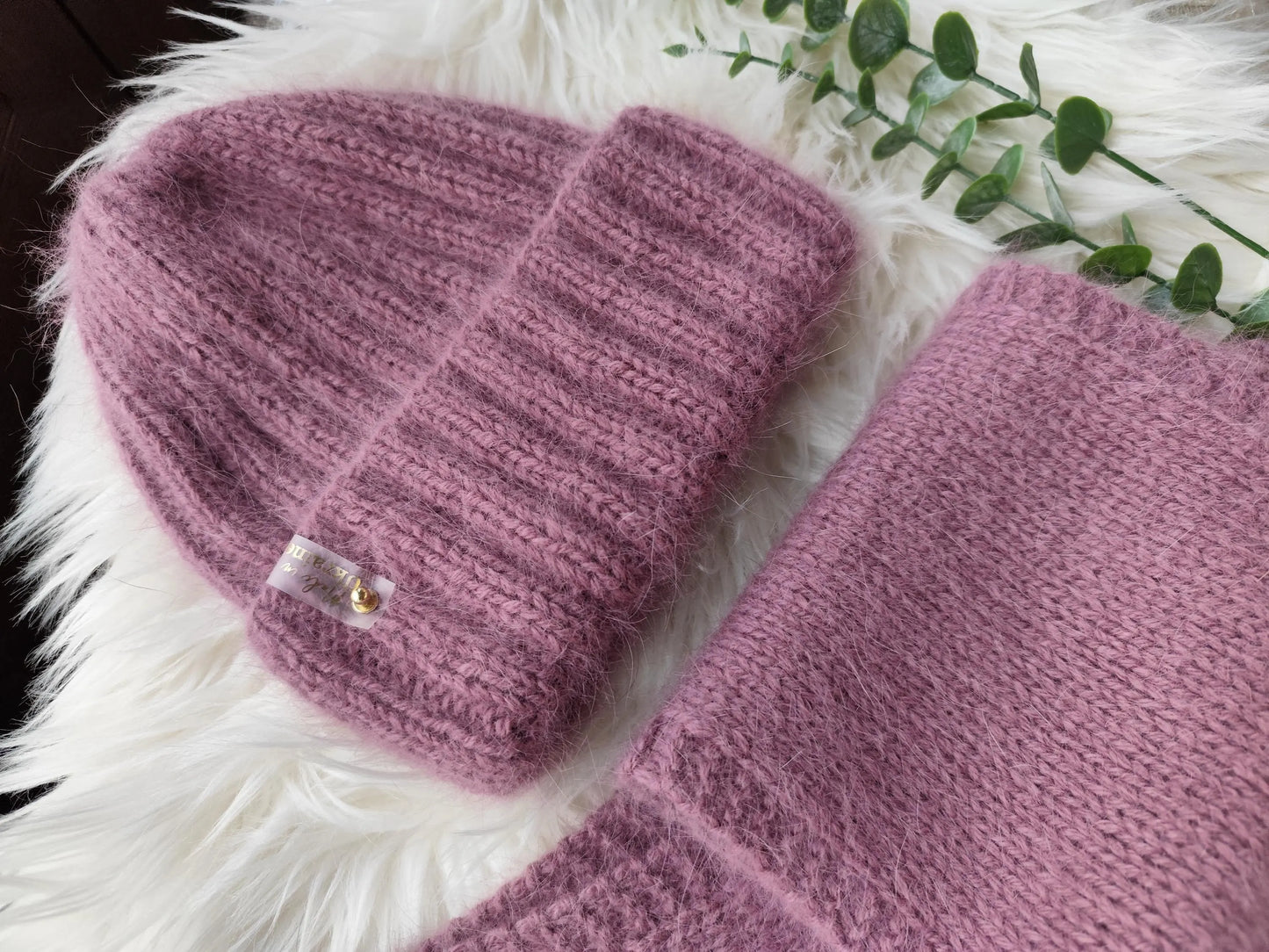 Staubrosa Angora-Mütze und Snood-Set – Kuscheliges handgemachtes Winterset