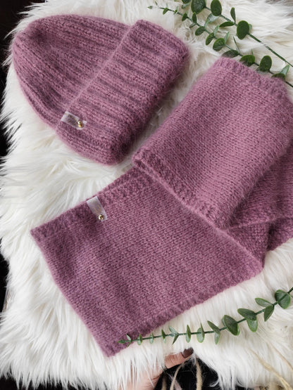 Staubrosa Angora-Mütze und Snood-Set – Kuscheliges handgemachtes Winterset