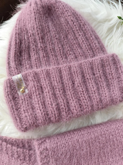Staubrosa Angora-Mütze und Snood-Set – Kuscheliges handgemachtes Winterset