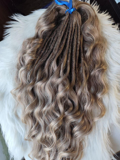 Ash Blonde Curly Brushable Fake Dreads – Natural Boho Set