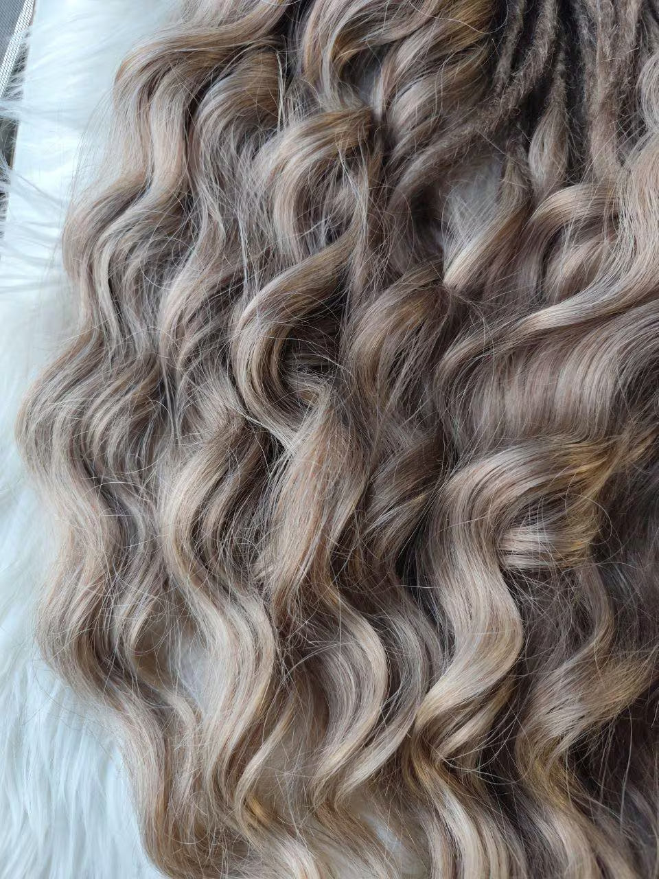Ash Blonde Curly Brushable Fake Dreads – Natural Boho Set