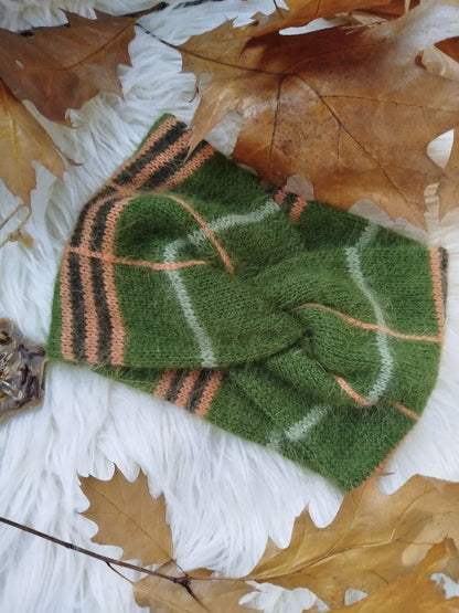 Rosa Angora-Ohrwärmer - Handgestricktes Stirnband für den Winter