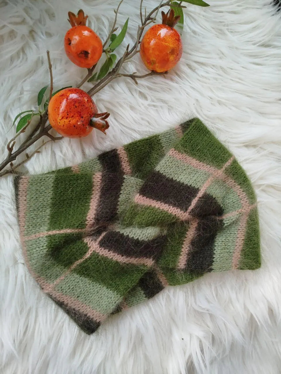 Rosa Angora-Ohrwärmer - Handgestricktes Stirnband für den Winter