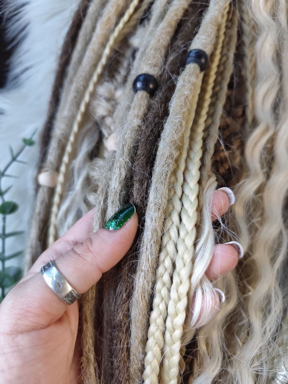 Boho Chic Dirty and Dark Blond Double Ended Synthetic Dreads - Versatile Dreadlock Extensions with loose curls - MiraDreadlocks