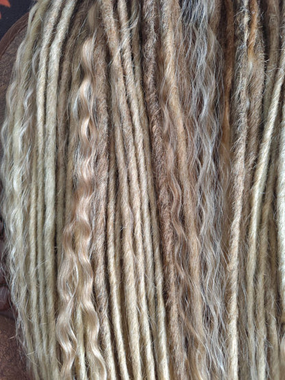 70 cm Sandy Blonde Ombre Dreadlock Extensions with Loose Curls