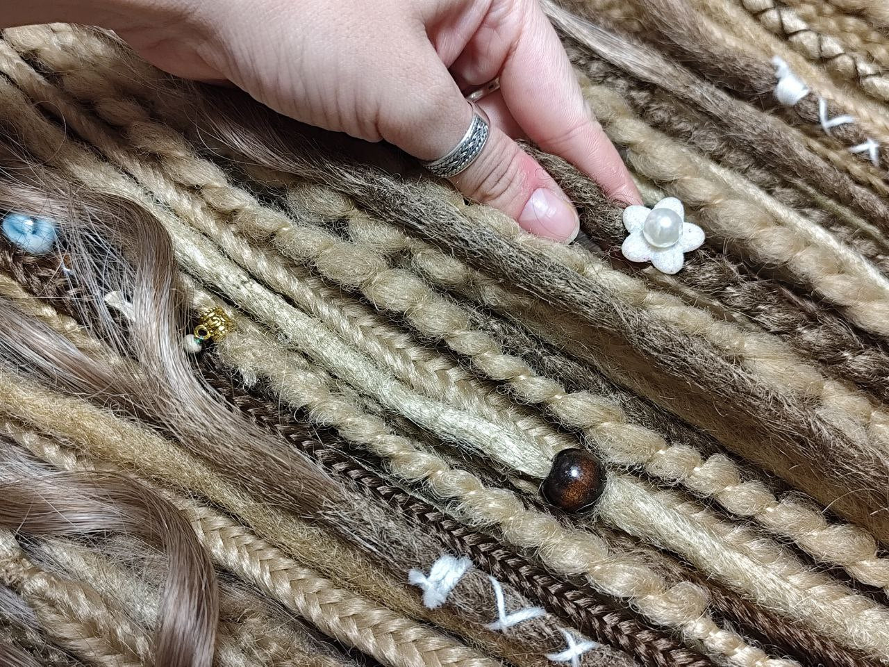 Boho Blonde Dreadlock Extensions | Textured Synthetic DE Dreads